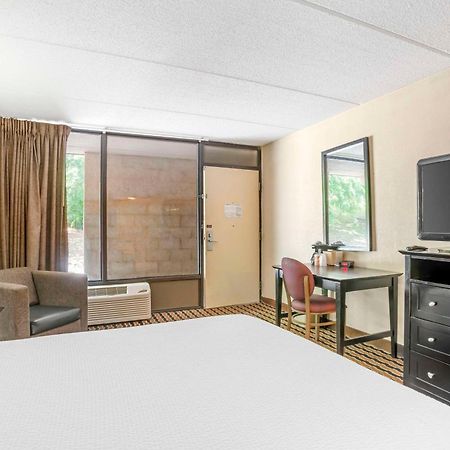 Quality Inn Near Speedway Wilkesboro Ngoại thất bức ảnh