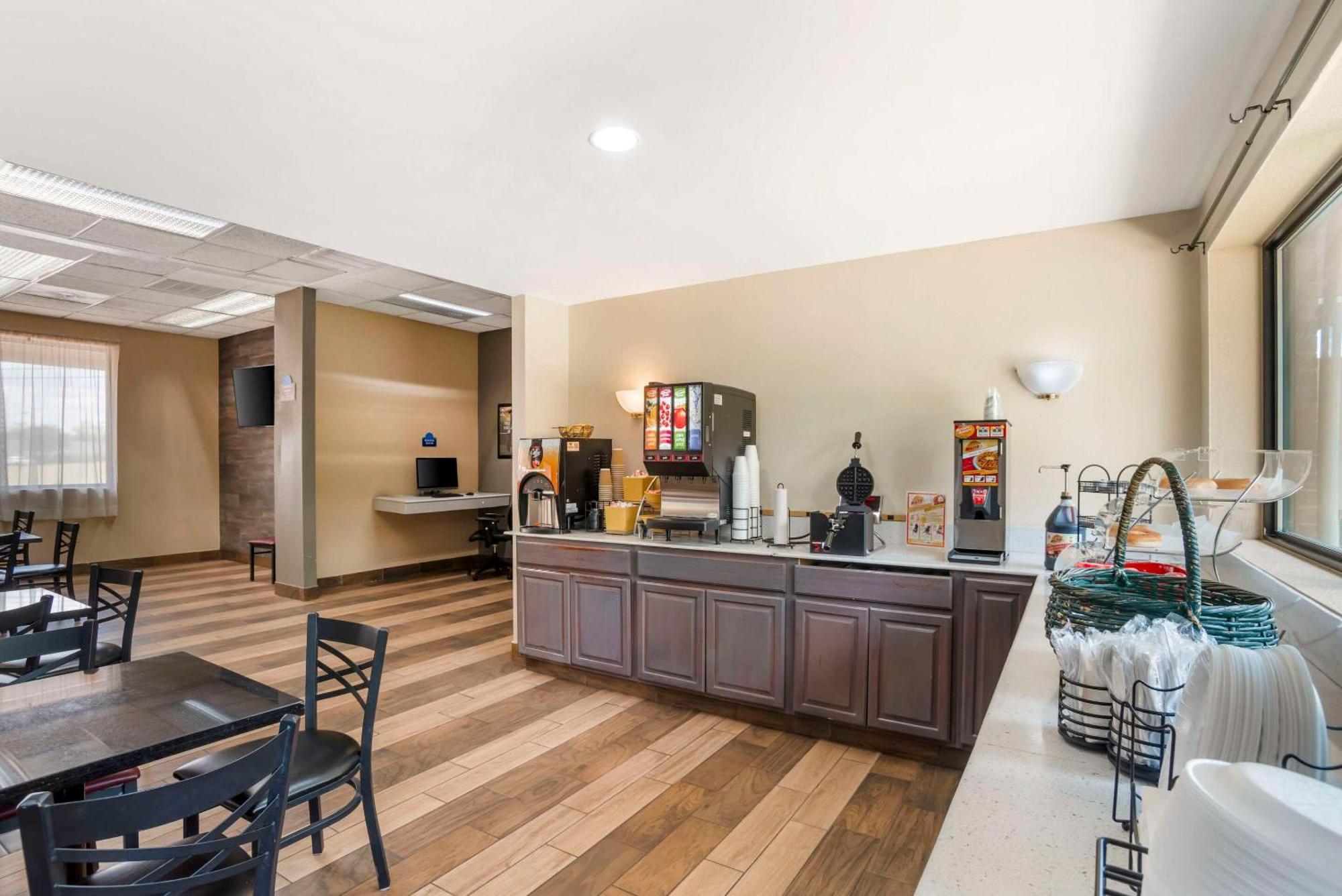 Quality Inn Near Speedway Wilkesboro Ngoại thất bức ảnh