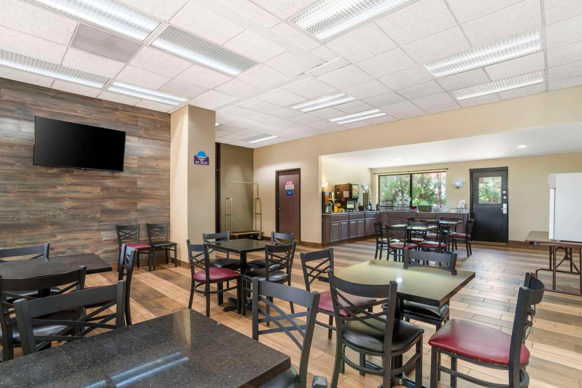 Quality Inn Near Speedway Wilkesboro Ngoại thất bức ảnh