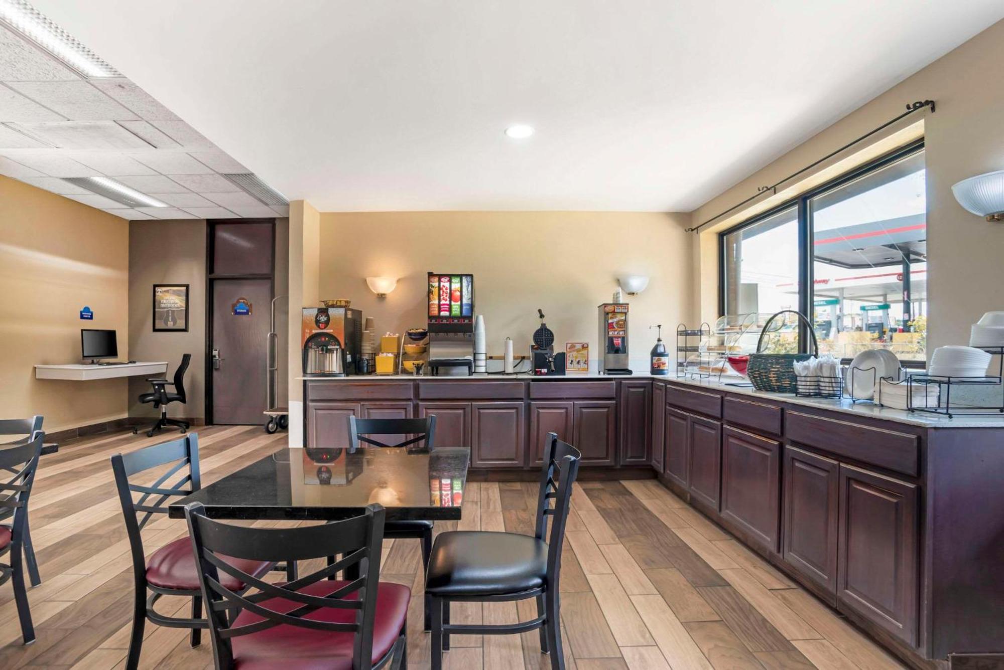 Quality Inn Near Speedway Wilkesboro Ngoại thất bức ảnh