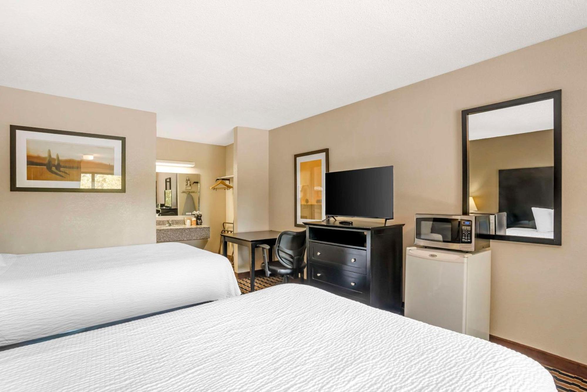 Quality Inn Near Speedway Wilkesboro Ngoại thất bức ảnh