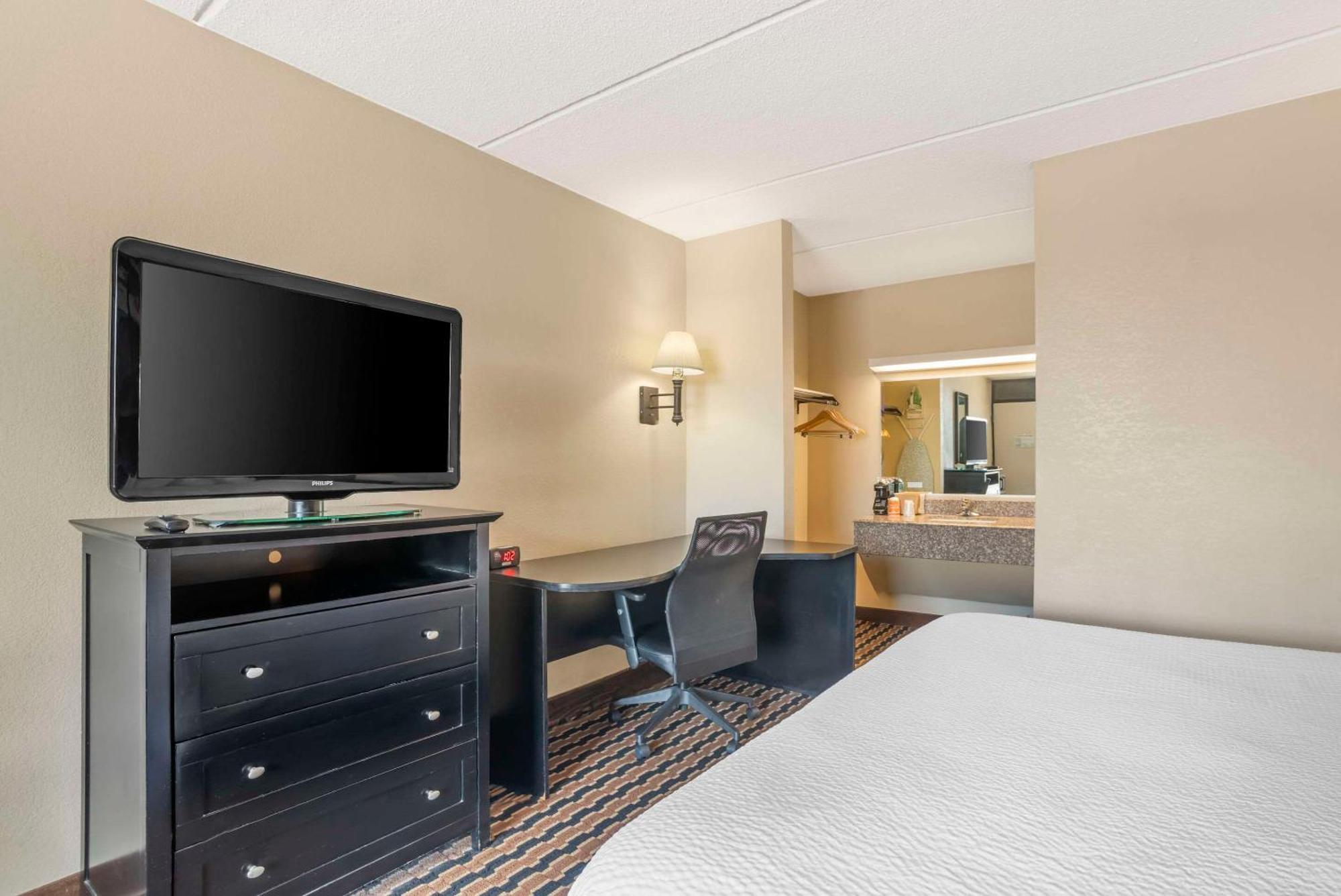Quality Inn Near Speedway Wilkesboro Ngoại thất bức ảnh